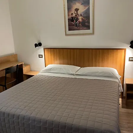 Hotel Umbria-3